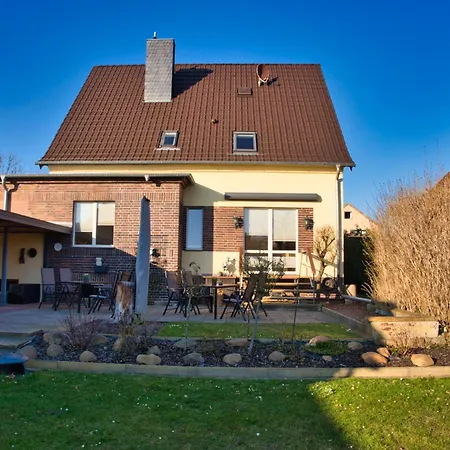 Cottbuser Pyramide Am Branitzer Park *