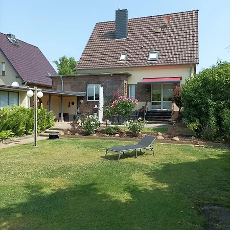 Cottbuser Pyramide Am Branitzer Park アパート コットブス