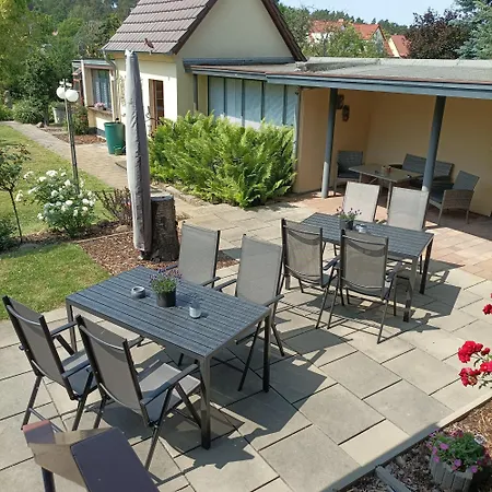 アパート Cottbuser Pyramide Am Branitzer Park コットブス