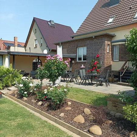 アパート Cottbuser Pyramide Am Branitzer Park *